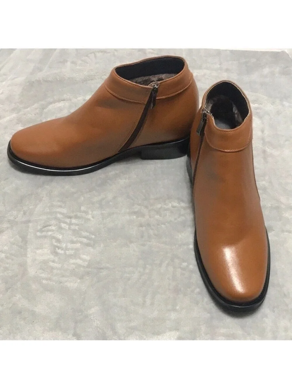 New CALDEN LEATHER MEN’S BOOT SIZE 9M